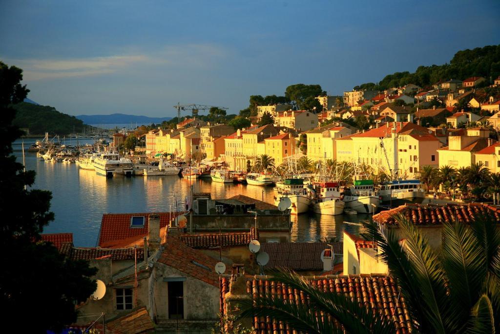 Apartments Katja Mali Lošinj Buitenkant foto